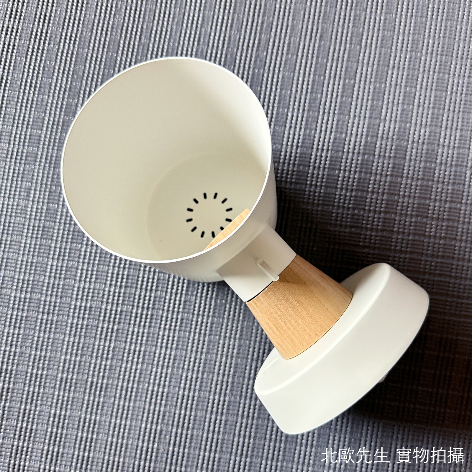 Normann Copenhagen Rise Wall Lamp Hardwired 昇起系列壁燈 - 底座版