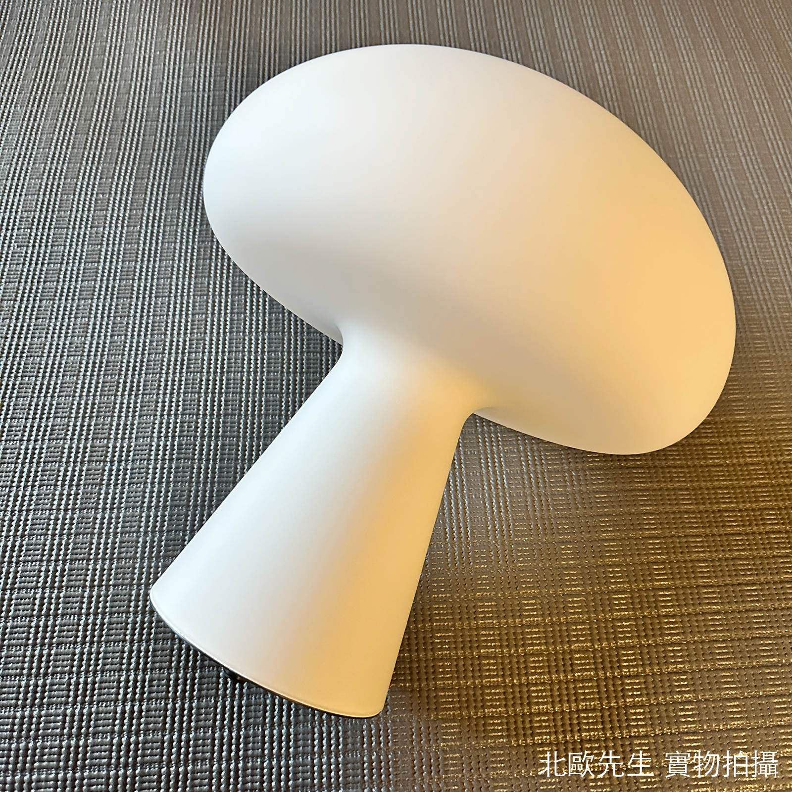 Gubi Obello Portable Table Lamp IP44 蕈狀雲系列 充電式桌燈