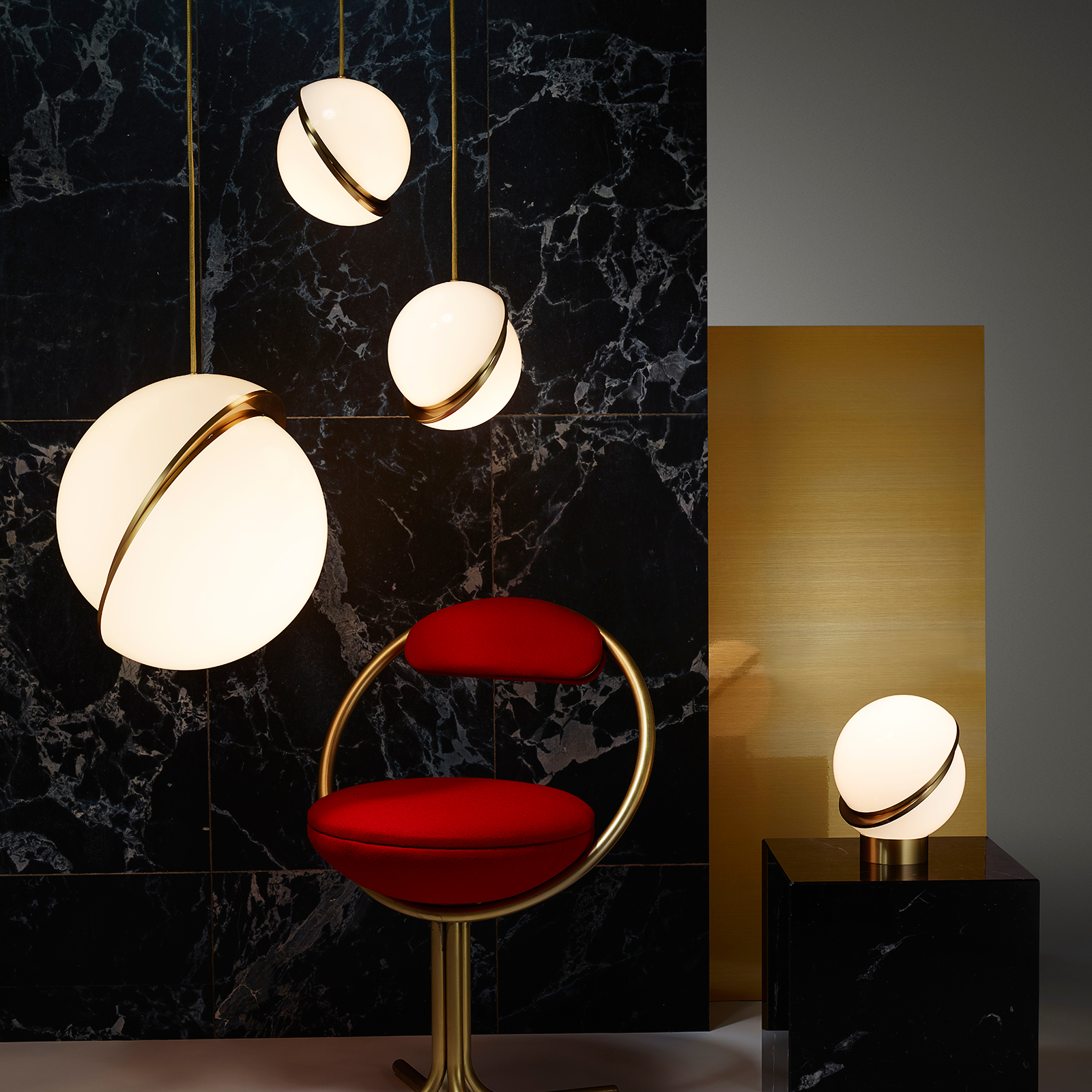 Lee Broom Crescent Pendant Light 43.5cm 唯美新月系列 球型吊燈 - 標準尺寸