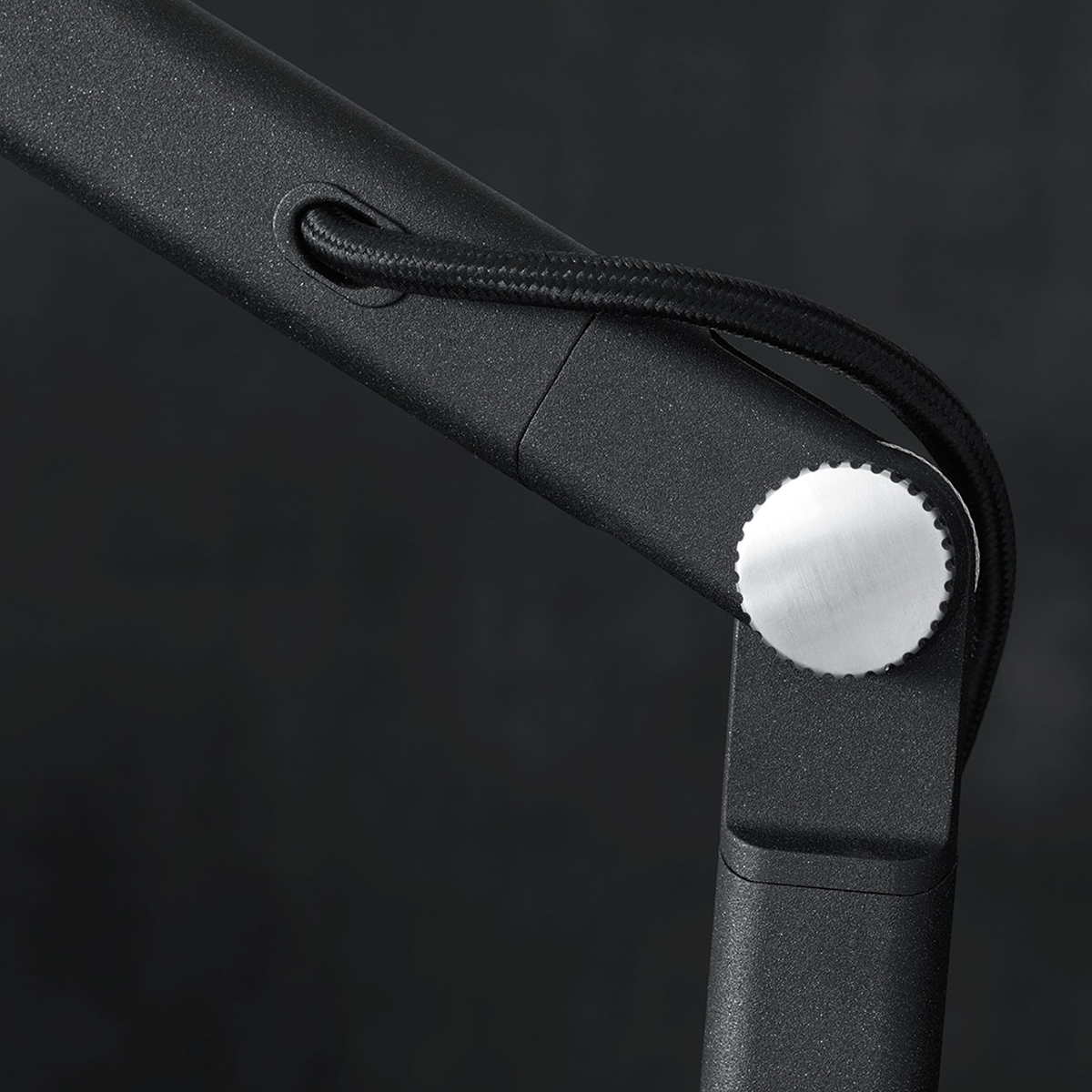 Vipp 521 Desk Lamp 維普燈飾系列 懸臂兩節式 檯燈 / 桌燈