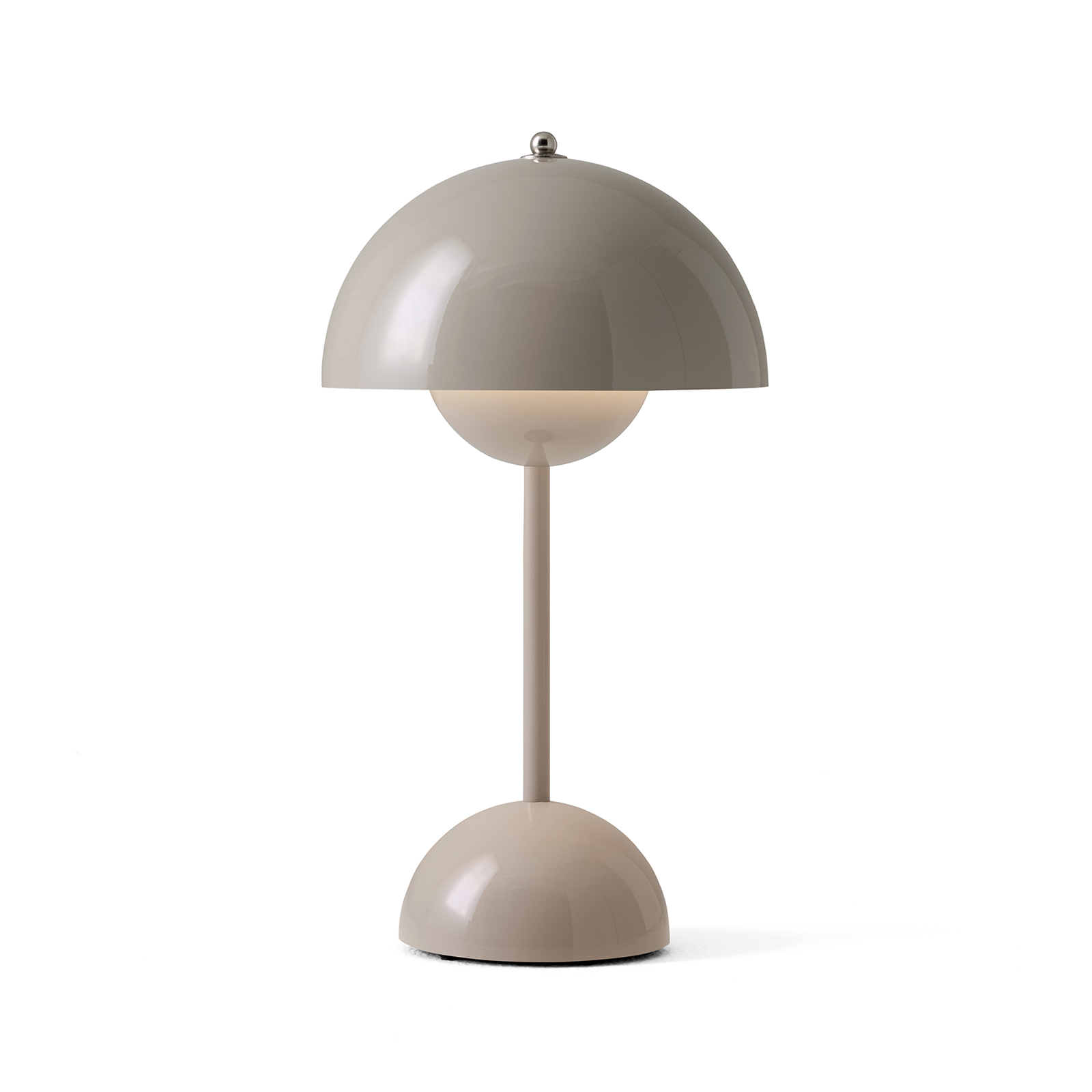 &Tradition Flowerpot VP9 Portable Lamp IP44 圓頂系列 無線可攜式 充電桌燈