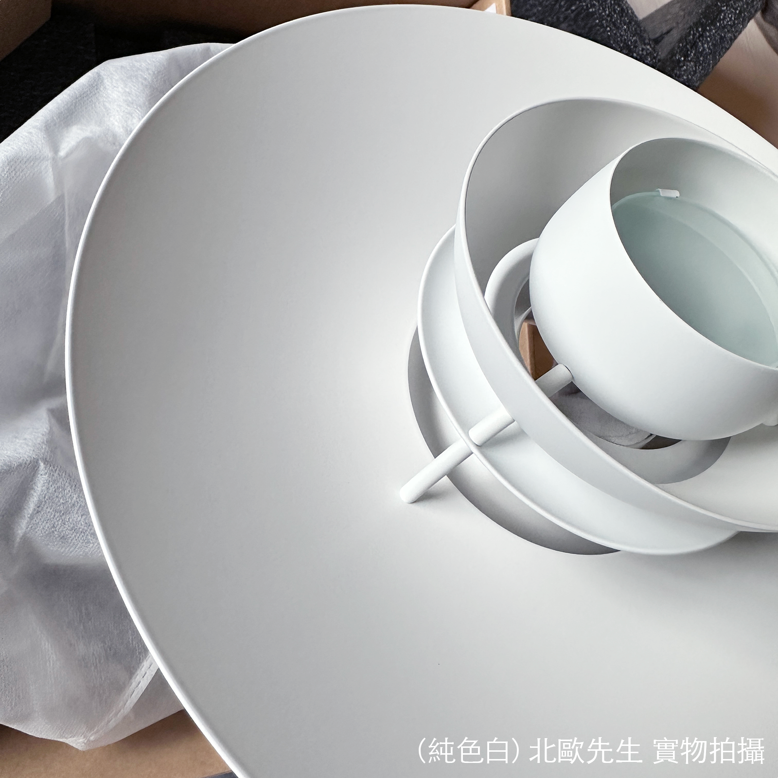 Louis Poulsen PH 5 Mini Suspension Lamp in Monochrome Colour 保羅漢寧森系列 四層次吊燈 小尺寸 - 純色系列 30 cm