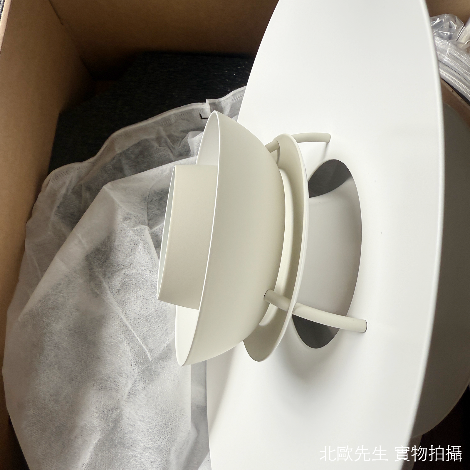 Louis Poulsen PH 5 Mini Suspension Lamp in Monochrome Colour 保羅漢寧森系列 四層次吊燈 小尺寸 - 純色系列 30 cm