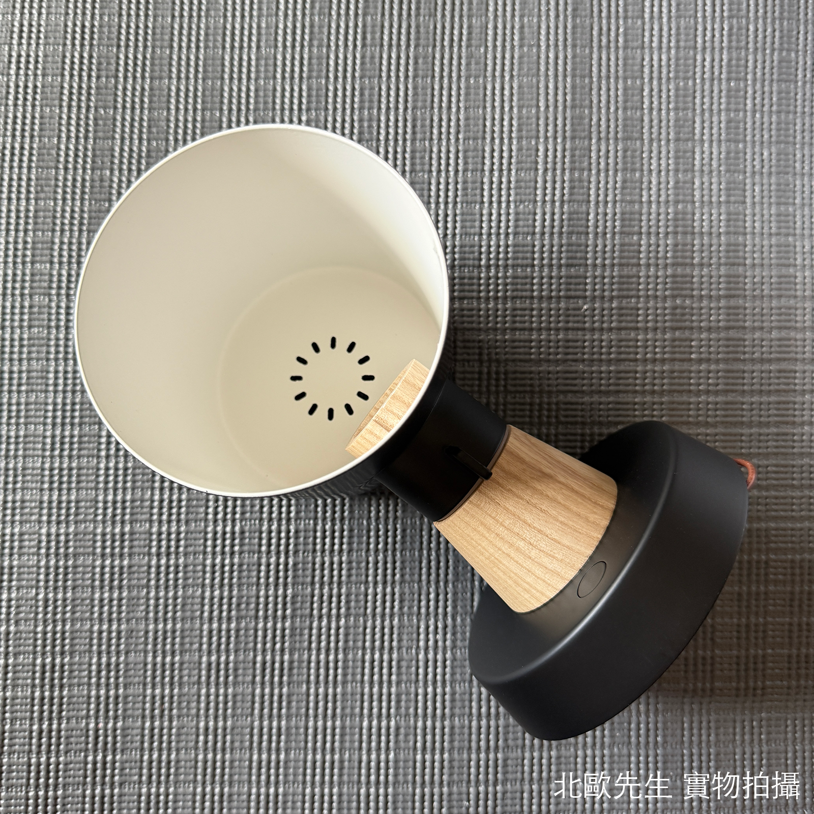 Normann Copenhagen Rise Wall Lamp Hardwired 昇起系列 金屬壁燈 - 底座版