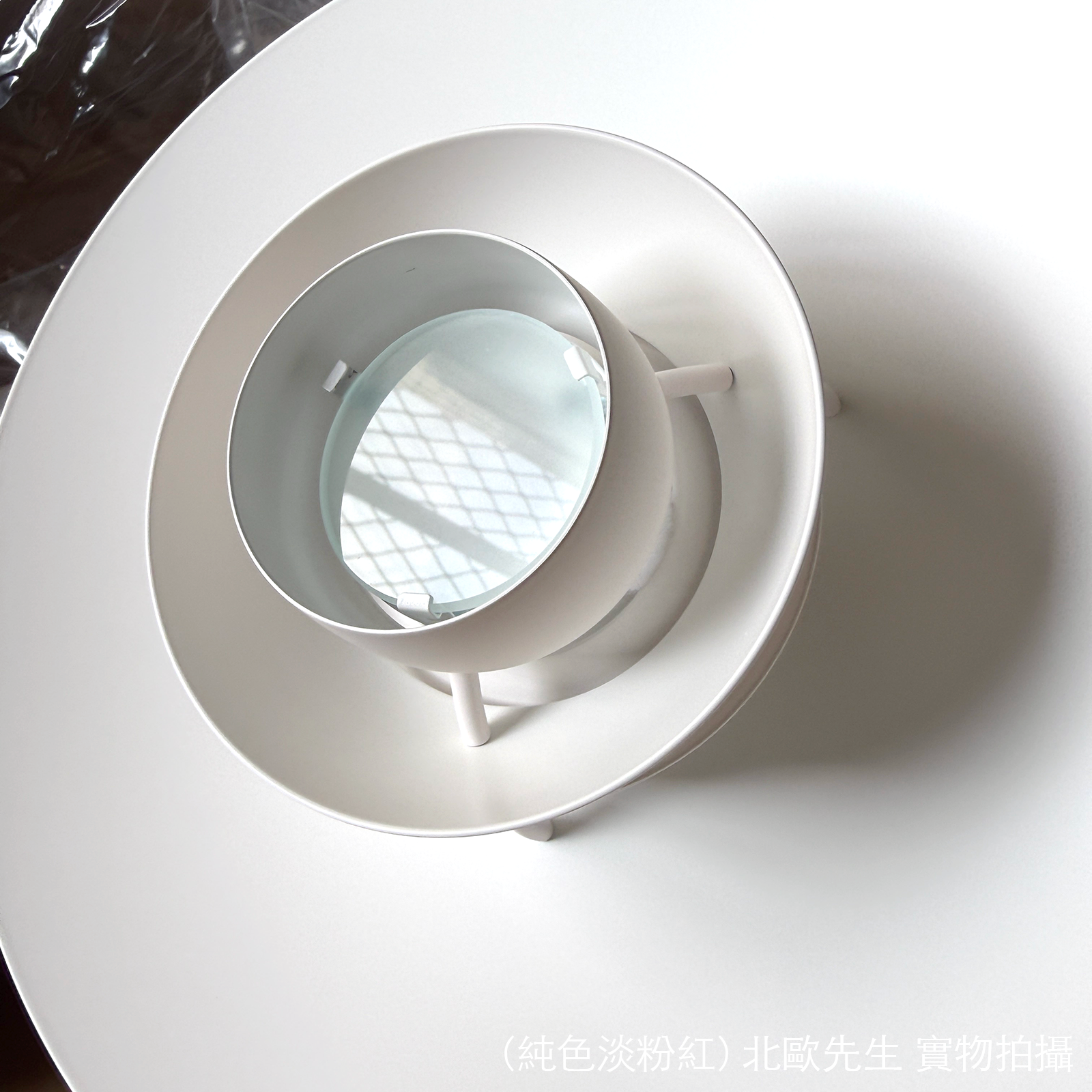 Louis Poulsen PH 5 Mini Suspension Lamp in Monochrome Colour 保羅漢寧森系列 四層次吊燈 小尺寸 - 純色系列 30 cm